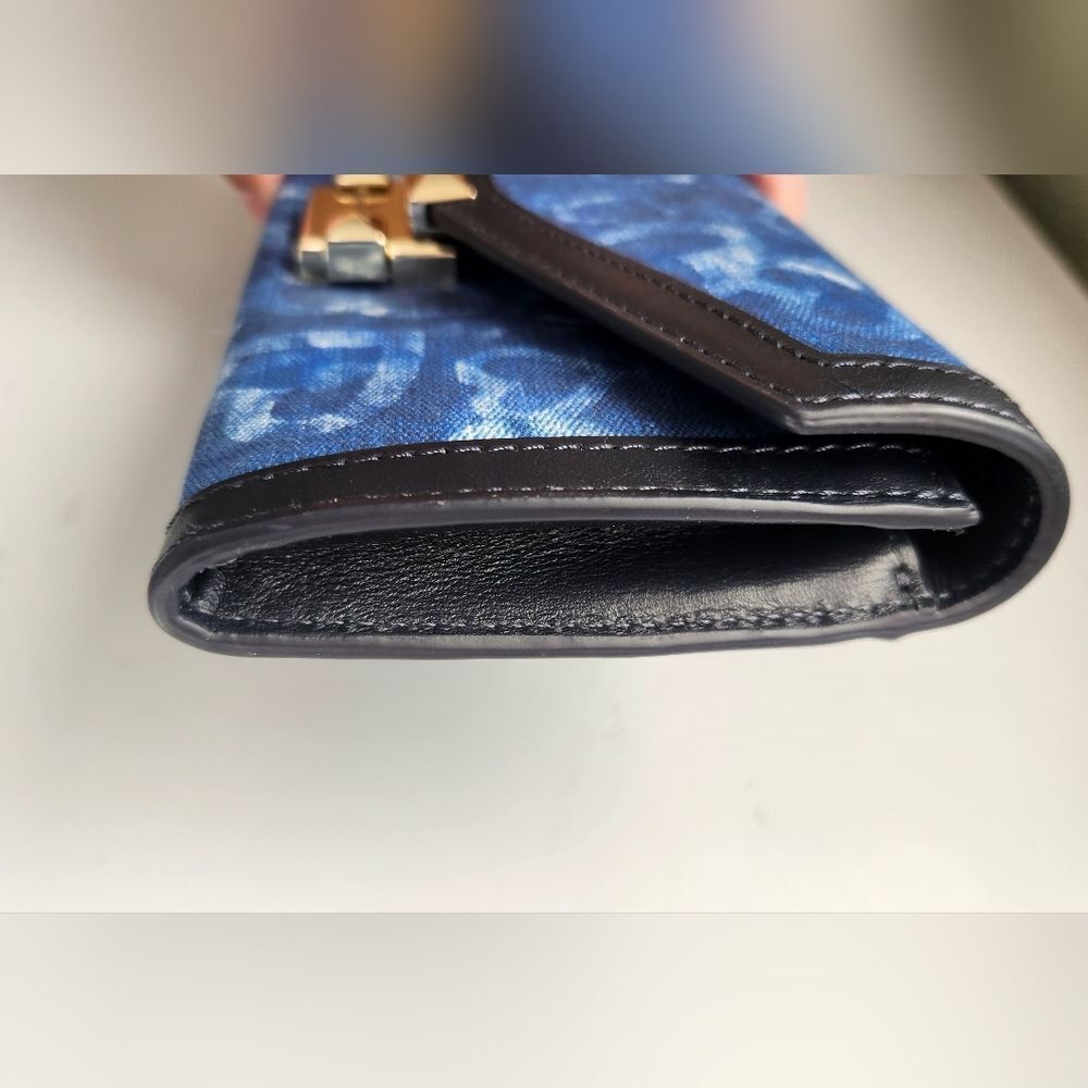 Michael Kors Large Wallet - Blue Denim Heart Print - Picture 8 of 8